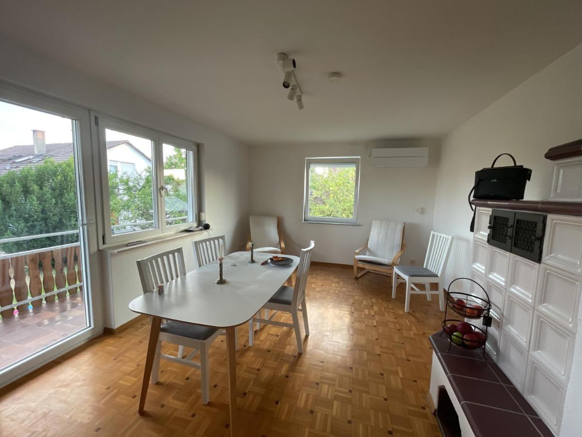 Sonnige 3 Zimmer Wohnung Mit Schoenem Balkon Im Gruenen Reutlingen Eksteriør billede