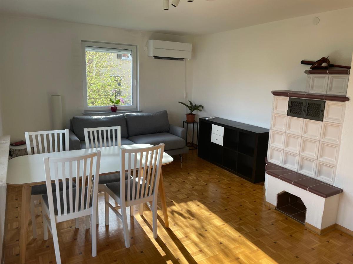 Sonnige 3 Zimmer Wohnung Mit Schoenem Balkon Im Gruenen Reutlingen Eksteriør billede