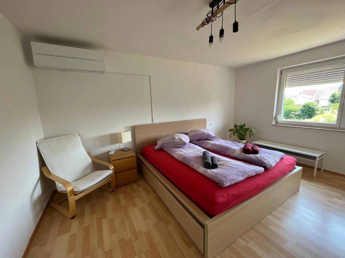 Sonnige 3 Zimmer Wohnung Mit Schoenem Balkon Im Gruenen Reutlingen Eksteriør billede
